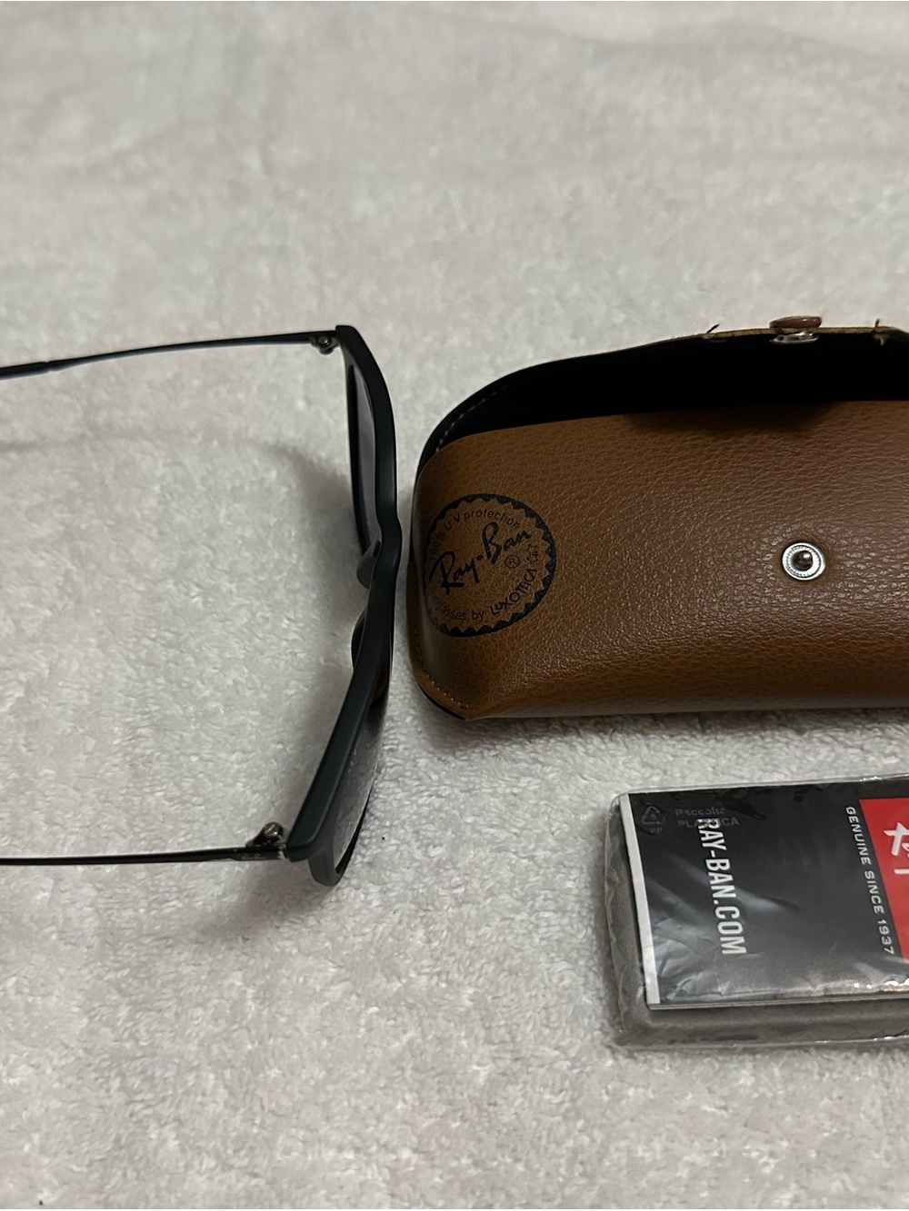 Ray-Ban Brown Leather Sunglass Case with Black Sunglasses